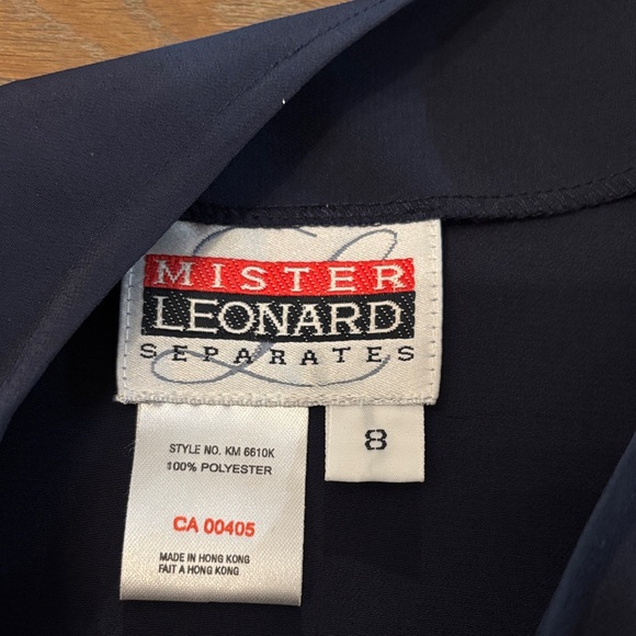 Elegant Navy Women's Blouse with Lace Accents - Picture 2 of 4